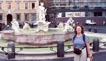 Italy-Rome-RomanSquare-Fountain1